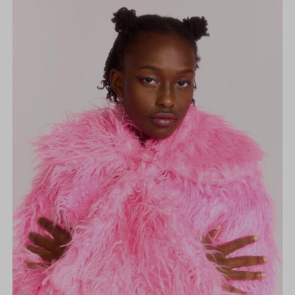 Somewhere Nowhere Electric Fuschia Barbie Pink Faux Fur Collared Bow Scarf OS - Picture 2 of 2